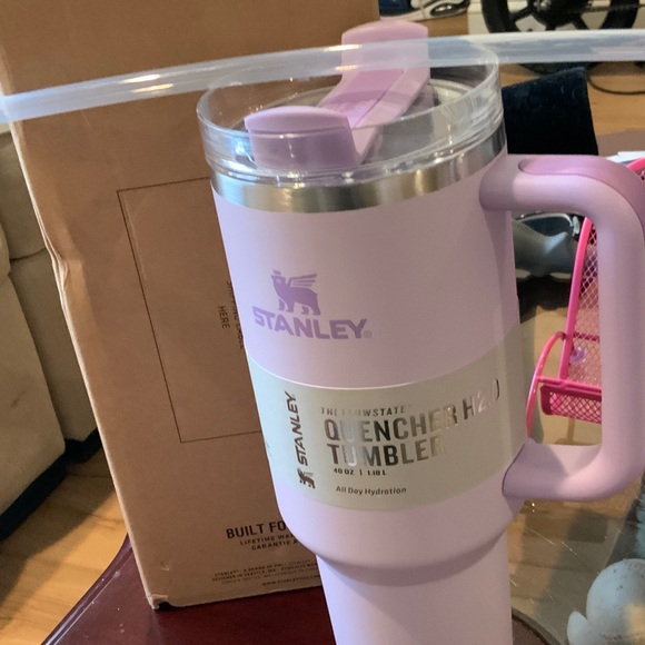 Stanley Lavender Quencher Tumbler with Handle - Picture 1 of 2
